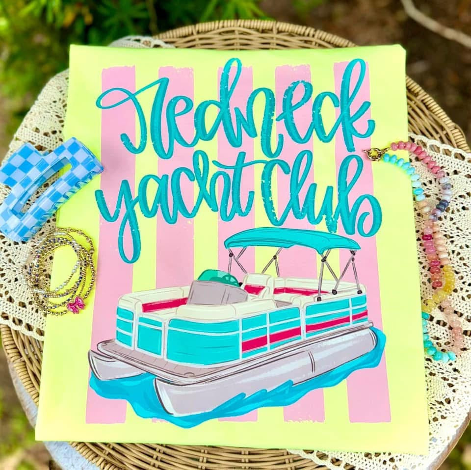 Redneck Yacht club comfort tee