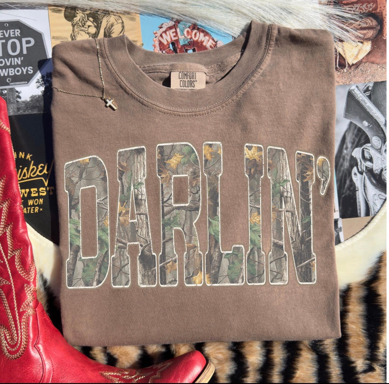 Darlin comfort tee