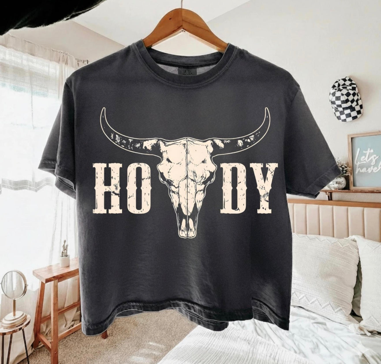 Howdy Cropped Comfort  Tee