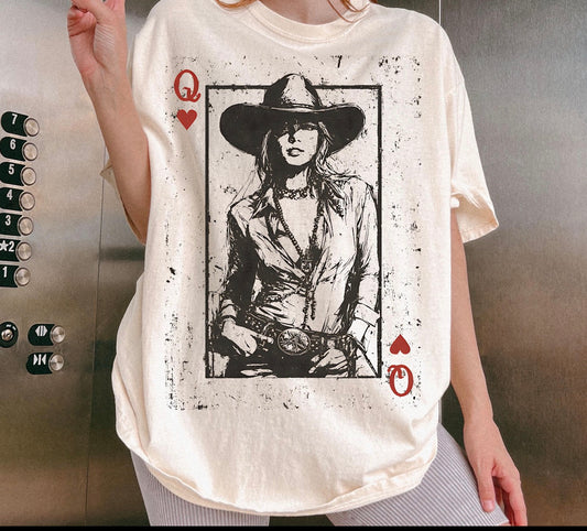 Queen of hearts comfort tee